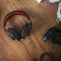 Koss GMR545A AIR Over-Ear Open-Back Gaming Hoofdtelefoon, Afneembare Boom Microfoon, Ultra Lichtgewicht en Duurzaam Ontwerp, Zwart en Rood - thumbnail