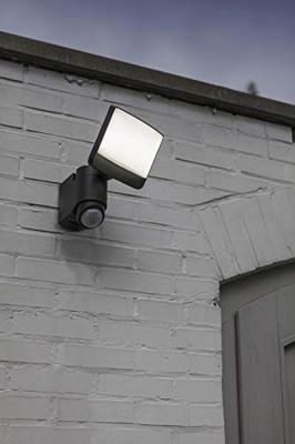 Grote donkergrijze wandlamp met PIR sensor en LED lichtbron (5000K Helder wit) 'Lutec Sunshine' Grote donkergrijze wandlamp met PIR sensor en LED lichtbron (5000K Helder wit) 'Lutec Sunshine'