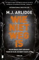 Wie niet weg is - M.J. Arlidge - ebook - thumbnail