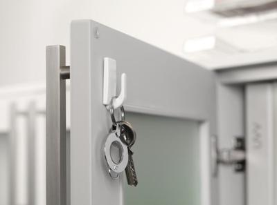 tesa POWERSTRIPS® Zelfklevende haak Small Classic Wit Inhoud: 3 stuk(s) tesa POWERSTRIPS® Zelfklevende haak Small Classic Wit Inhoud: 3 stuk(s)