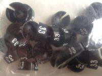 MB zwart/wit 33 voor op kledinghanger - thumbnail