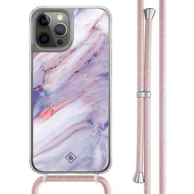 iPhone 12 (Pro) hoesje met rosegoud koord - Marmer paars