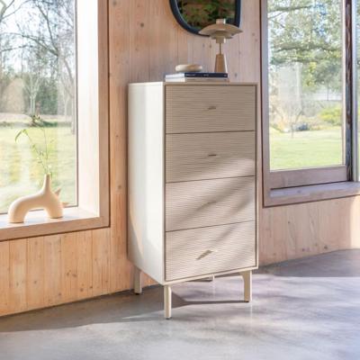 Zuiver Ladekast 'Morning' Acaciahout en rotan, Met 4 laden Zuiver Ladekast 'Morning' Acaciahout en rotan, Met 4 laden