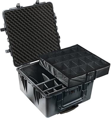 Peli 1640 Professionele Koffer Met Wielen Voor Drones, Elektronica, Foto-, En Videoapparatuur, Ip67 Water- En Stofdicht, Capaciteit: 130L, Gemaakt In De Vs, Met Klittenband Vakverdeling, Kleur: Zwart