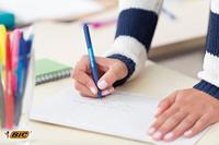 12x Bic Soft Feel balpen zwart medium - thumbnail