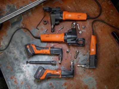 Fein ABLK 18 1.3 CSE AS 71321061000 Accu-knabbelschaar Zonder accu, Zonder lader, Incl. koffer Batterijspanning 18 V Fein ABLK 18 1.3 CSE AS 71321061000 Accu-knabbelschaar Zonder accu, Zonder lader, Incl. koffer Batterijspanning 18 V