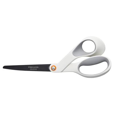 https://www.cchobby.nl/fiskars-non-stick-algemene-schaar-l-21-cm-rechtshandig-1-stuk