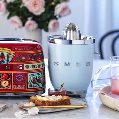 Smeg CJF11PBEU Citruspers Blauw
