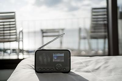 Sangean WFR-39 Zakradio met internetradio Internet, DAB, VHF (FM) Internetradio, FM, WiFi Spotify, Wekfunctie, Oplaadbaar Grijs, Zwart Sangean WFR-39 Zakradio met internetradio Internet, DAB, VHF (FM) Internetradio, FM, WiFi Spotify, Wekfunctie, Oplaadbaar Grijs, Zwart