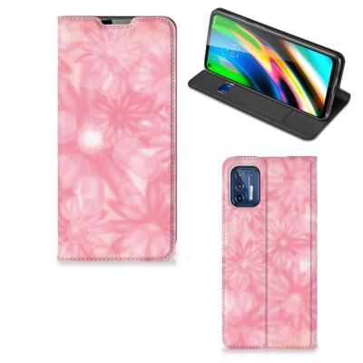 Motorola Moto G9 Plus Smart Cover Spring Flowers Motorola Moto G9 Plus Smart Cover Spring Flowers