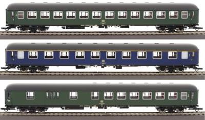 Roco 6200051 H0 set van 3: D 377 „Hispania-Express” van de DB 2e klas Büm 234, 1e klas Aüm 203, halve bagagewagon BDüm 273 Roco 6200051 H0 set van 3: D 377 „Hispania-Express” van de DB 2e klas Büm 234, 1e klas Aüm 203, halve bagagewagon BDüm 273
