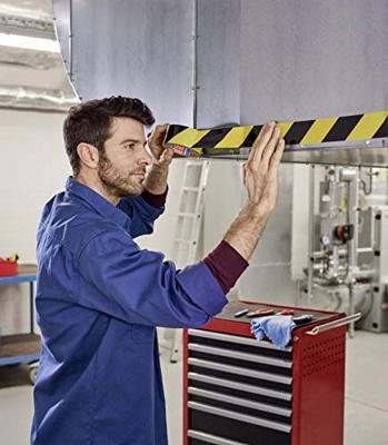 Tesa waarschuwingstape Universal, ft 50 mm x 66 m, rood/wit Tesa waarschuwingstape Universal, ft 50 mm x 66 m, rood/wit