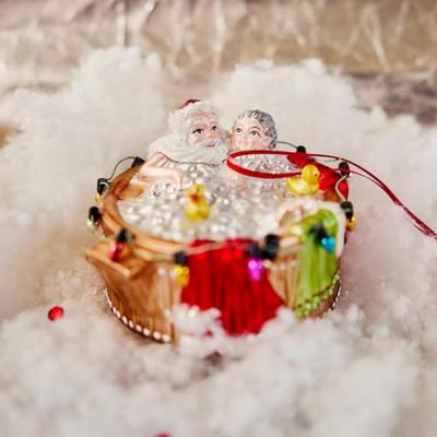 Decoris kerstornament glas kerstman in bad 6,8cm