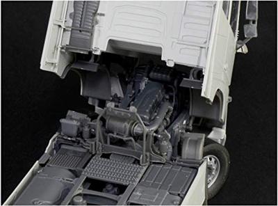 Italeri 1/24 Volvo FH16 Globetrotter XL (new molds) Italeri 1/24 Volvo FH16 Globetrotter XL (new molds)