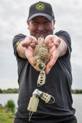 Matrix Plastic Orbit Feeder Small 50Gr