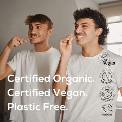 Georganics Toothbrush medium beechwood 1 Stuks