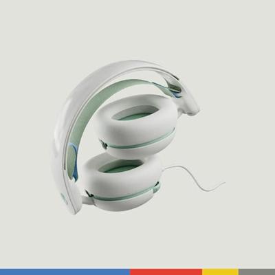 Skullcandy Grom bekabelde over-ear koptelefoon voor kinderen, volumebegrenzing, gedeelde audiopoort, microfoon, compatibel met Bluetooth-apparaten en computers – Wit