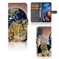 Motorola Moto E32 | Moto E32s | Telefoonhoesje | Met pasjeshouder | Roofdieren - thumbnail