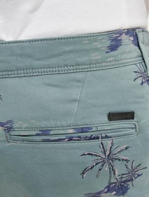 JACK & JONES JEANS INTELLIGENCE regular fit chino short Bowie met all over print trooper JACK & JONES JEANS INTELLIGENCE regular fit chino short Bowie met all over print trooper