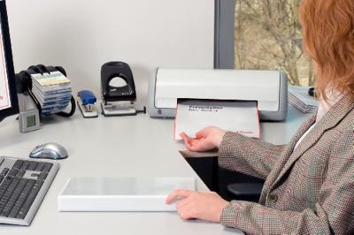 Esselte personaliseerbare ringmap, rug van 5,1 cm, 4 D-ringen van 30 mm, zwart