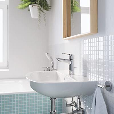 Grohe Universeel design sifon 1 1/4 inch met muurbuis en roset Chroom Grohe Universeel design sifon 1 1/4 inch met muurbuis en roset Chroom