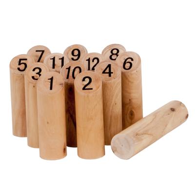 Outdoor Play wood throw game