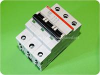 ABB 2CDS253001R0505 S203-B50 Zekeringautomaat 3-polig - thumbnail