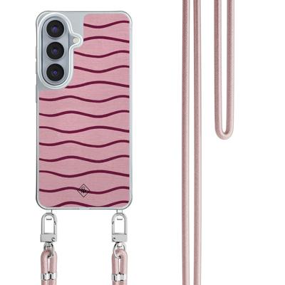 Samsung Galaxy S26 hoesje met rosegoud koord - Soft stripes Samsung Galaxy S26 hoesje met rosegoud koord - Soft stripes