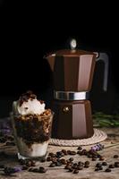 Italiaanse Koffiepot Monix NEW CREAM Inhoud 12 bekers - thumbnail