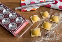 Marcato Ravioli Maker met Deegroller - Rood - 10 Vaks - thumbnail