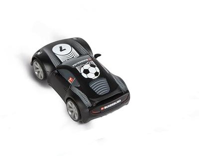 Carrera 370430043 CARRERA - Bundesliga - 2.4GHz Mini RC schwarz 370430043 1:43 RC auto Elektro Racewagen Incl. accu en laadkabel