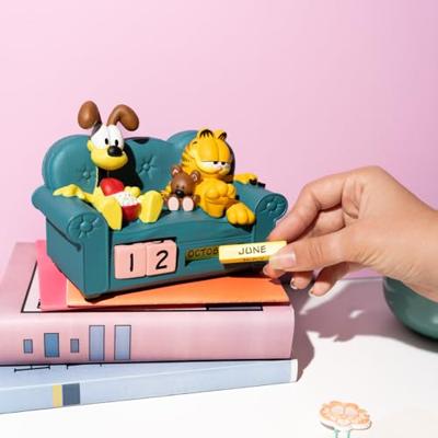 Garfield 3D perpetual Calendar