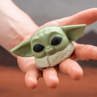 Disney Star Wars Mandalorian Baby Yoda stressbal - thumbnail