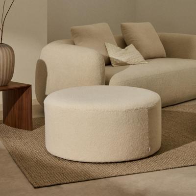 Kave Home Poef 'Kaeli' Bouclé, 90cm, kleur Ecru Kave Home Poef 'Kaeli' Bouclé, 90cm, kleur Ecru