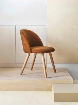 Kinderstoel van imitatiebont kaneel Kinderstoel van imitatiebont kaneel