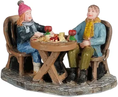 Luville Ville de Reidy Enjoying some wine