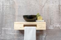 Saniclear Seba fontein met eiken plank en zwarte waskom voor in het toilet - thumbnail