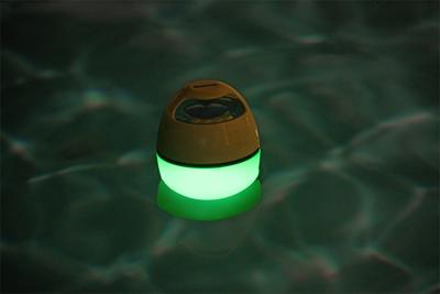 Bestway bluetooth luidspreker led drijvend Bestway bluetooth luidspreker led drijvend