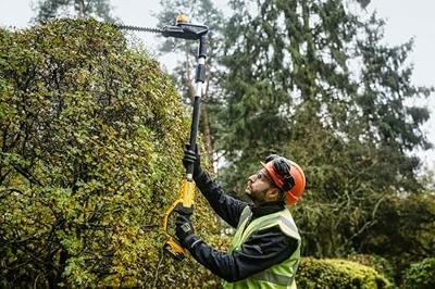 DeWALT DCMPH566N Accu heggenschaar op steel 18V XR Basic Body - thumbnail