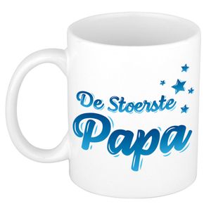 De stoerste papa cadeau mok / beker wit en blauw - cadeau Vaderdag / verjaardag   -