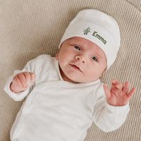 Eerste Kerst babymuts met naam - wit