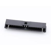 Molex 15913184 Male header, inbouw (standaard) Totaal aantal polen: 18 Rastermaat: 2.54 mm Inhoud: 1 stuk(s) Tube