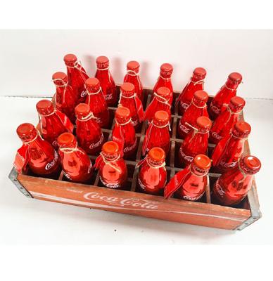 24 Metalen Jubileum Coca-Cola Flesjes In Originele Krat