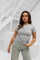 Hillside Stripe T-Shirt Dames Grijs - Maat S - Kleur: Grijs | Soccerfanshop