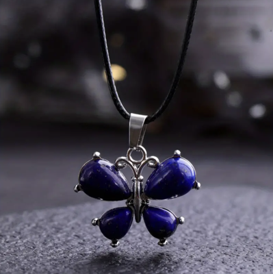 Lapis Lazuli vlinder ketting - Sieraden - Spiritueelboek.nl Lapis Lazuli vlinder ketting - Sieraden - Spiritueelboek.nl