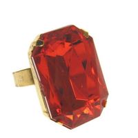 Rechthoekige Gangster ring met rode steen