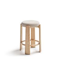 Kave Home Kruk 'Granite' Chenille en naturel essenhout, kleur Beige (zithoogte 75cm)