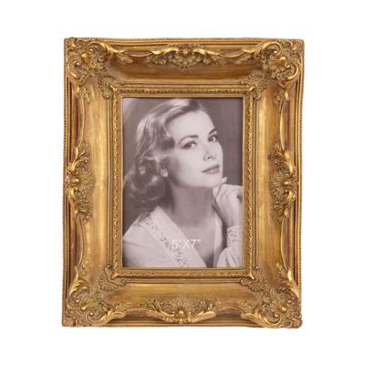 A RESIN PHOTO FRAME