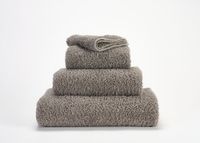 Abyss Abyss & Habidecor Super Pile Handdoek 60x110 940 atmosphere Abyss Abyss & Habidecor Super Pile Handdoek 60x110 940 atmosphere