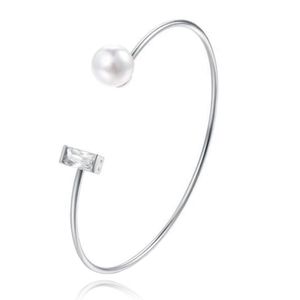 Zilverkleurige armband met Rechthoekige Zirkonia Steen en Imitatie Parel